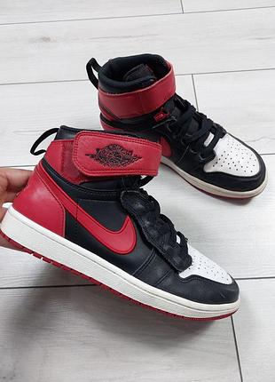Високі кросівки nike air jordan 1 high flyease р.41eur 26cm