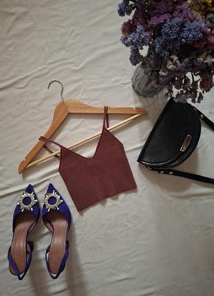 Вязаный кроп-топ