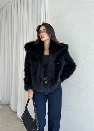 Трендовая женская шубка