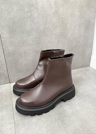 Черевики жіночі