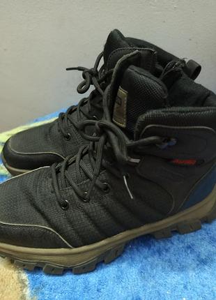 Продам черевики