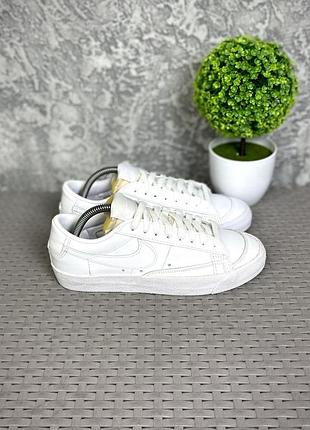 nike DA4263 blazer low 77 кроссовки 38 размер женские кожаные белые