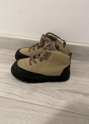 Осінні черевики для хлопчика zara ( 27 р.)