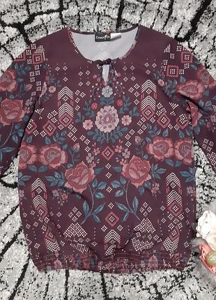 Невероятная блузка с имитацией вышивки