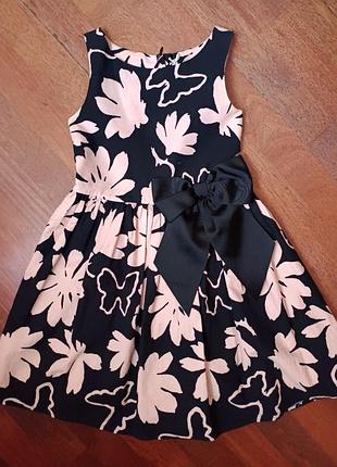 Плаття на дівчинку