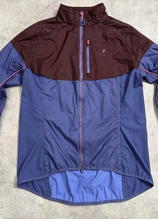 Жіноча спортивна бігова куртка