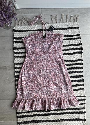 Неймовірно гарна сукня сідає по фігурі нова