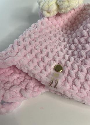 Шапка з плюшу ручної роботи