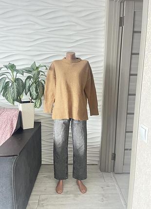 Светр жіночий