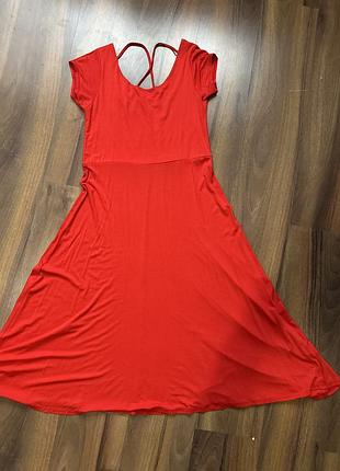 Плаття червоного кольору розмір м-л котон