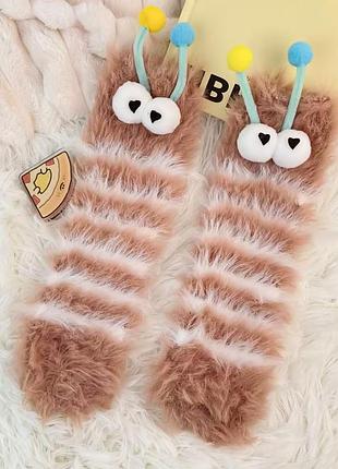 Детские пушистые носки с мордочкой 4277 коричневые гусени с глазками мягкие мохнатые теплые на мальчика