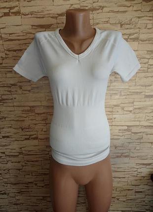 Утягивающая футболка