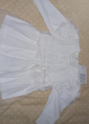 Платье тоника, сзади кнопки, цвет белый стана новый