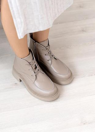 Демисезонные женские ботинки ботинки на шнуровке