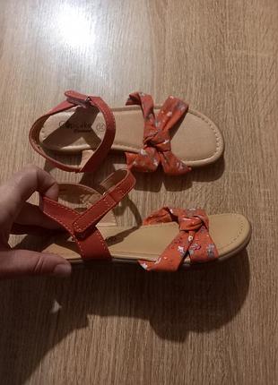 Босоножки на девочку 30 размер