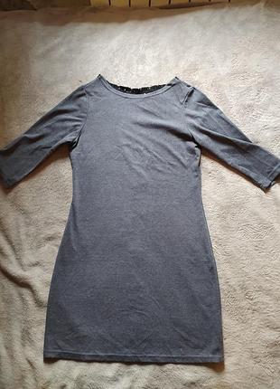 Жіноча сукня