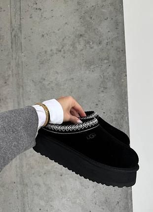 Ugg razz. ugg tasman platform black