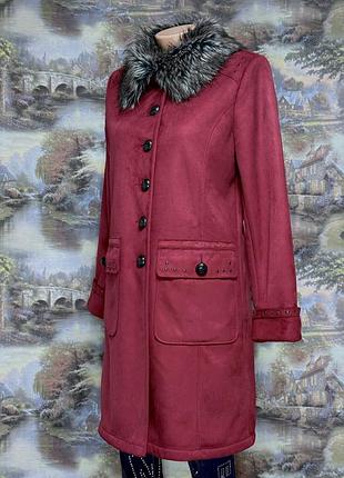 Дублянка жіноча 46 розмір штучна замша штучне хутро прикрашена заклепками демісезон зима червона