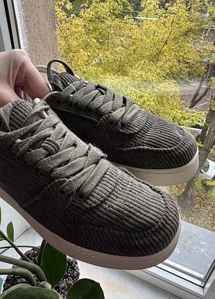 Кеди zara кольору хакі