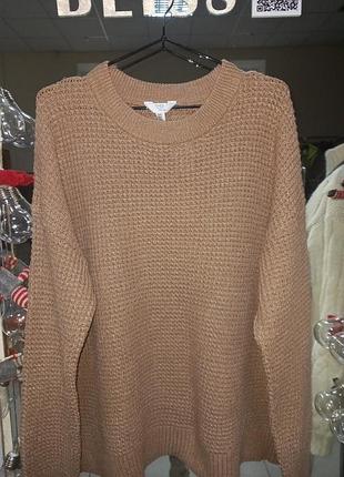 Светр жіночий