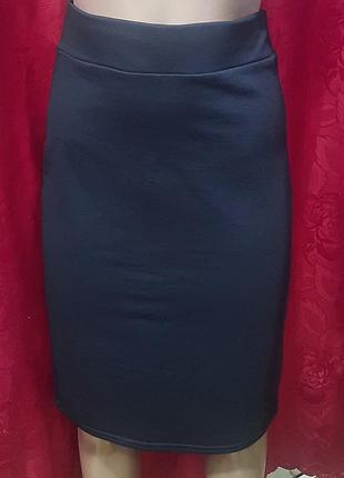 Черная трикотажная юбка 42-44