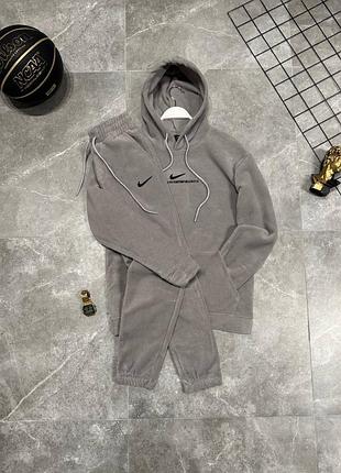 Мужской костюм двойка качественная ткань удобна на осень спортивный костюм