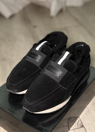 Тепленькі кросівки vito rossi