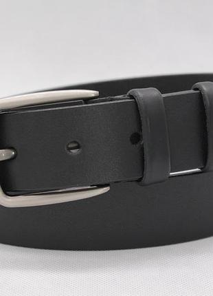 Мужской кожаный ремень пояс