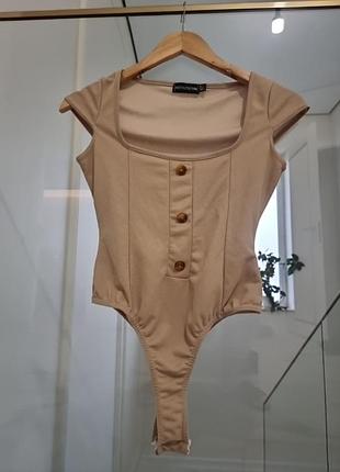 Боді з гудзиками