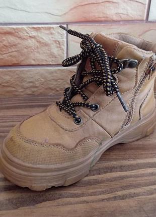 Продам черевики