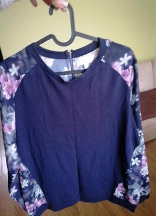 Кофта комбинированная
перод трикотаж, зад-полистер
цвет темно синий