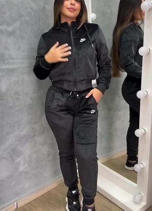 Спорт костюм