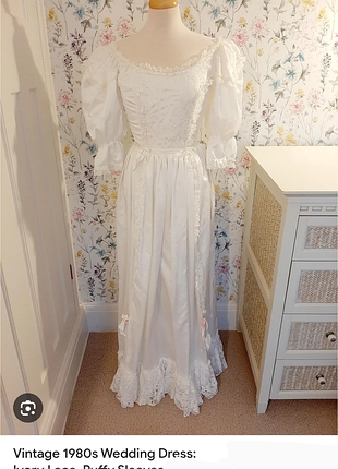 Винтажное свадебное платье с фатой. 10