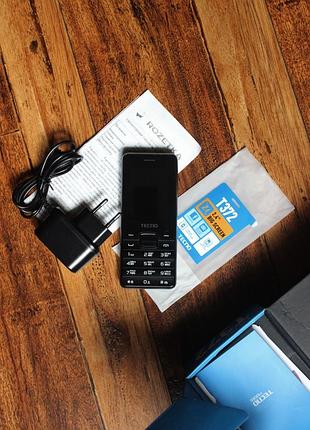 Мобільний телефон на 3 сім tecno t372  ідеальний стан