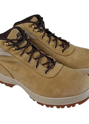 Nike acg бежевые 44.5 — кожаные