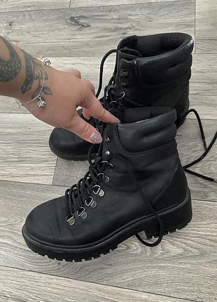 Ботинки 37 розмір