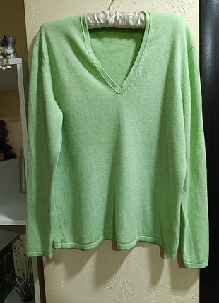 Свитер с шарфом 100/кашемир. швейцарский бренд. основан в 1995р