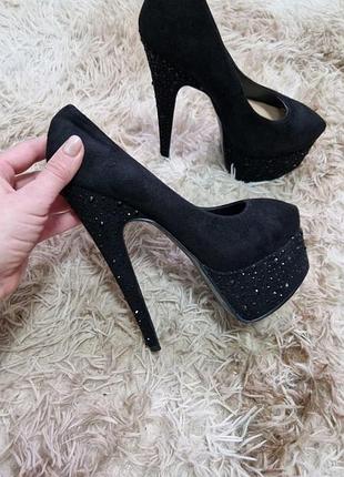 Туфли стрипы замшевые