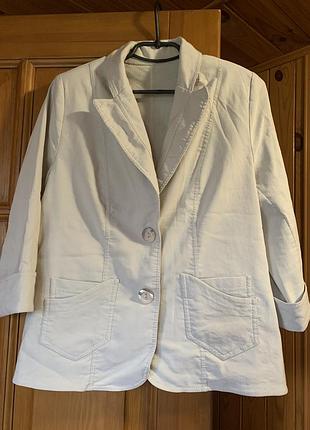 Жакет жіночий