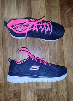Женские кроссовки skechers р.41-42