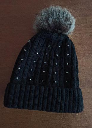 Теплая шерстяная шапочка с помпоном