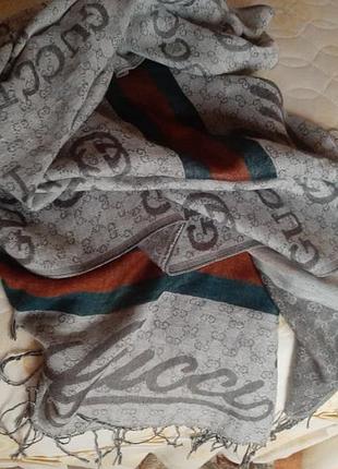 Невероятно красивый валентин с кисточками. италия.