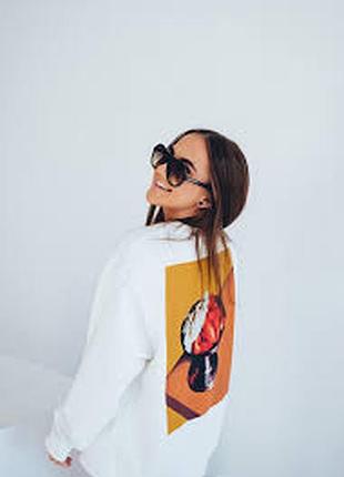 Оверсайз свитшот рисунок на спине zara размер s