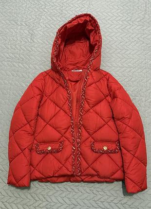 Куртка жіноча демісезонна червона стьобана з капюшоном коротка з декоративною тасьмою, бренду monte cervino, розміру  m