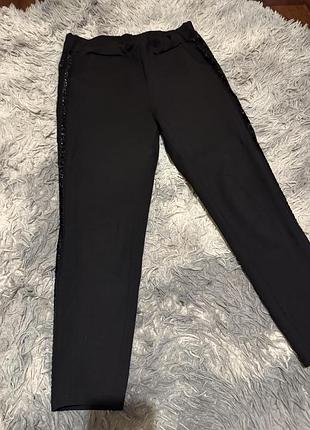 Жіночі брюки лосини