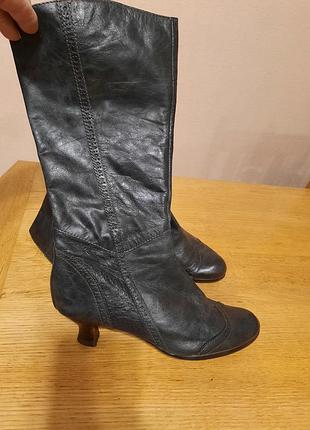 Женские сапоги