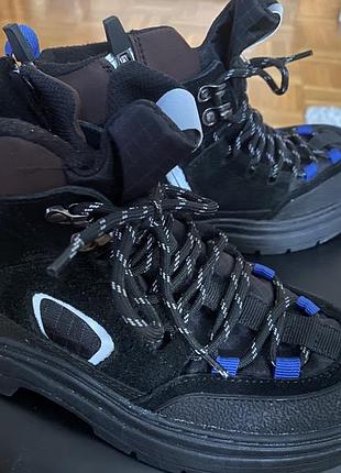 Лригінальні термо черевики zara