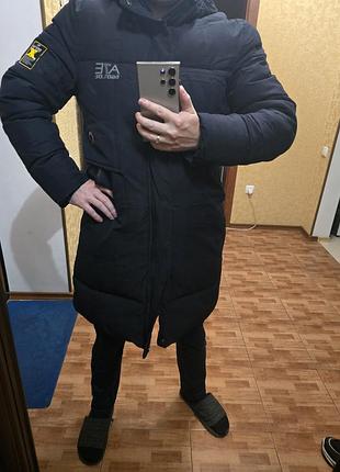 Черная зимняя куртка, длина по колено, размер 48