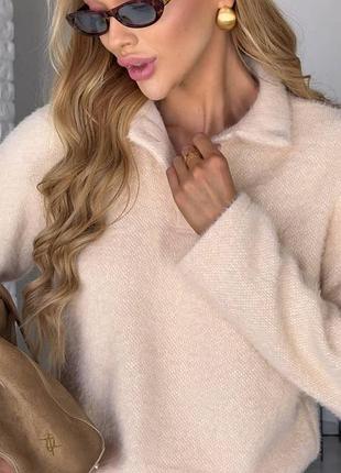 Мягкий теплый свитер поло цвет сливочного масла