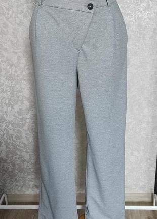 Светло-серые брюки reserved, l